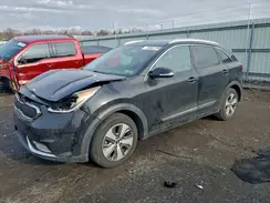 KNDCC3LC4H5067601 2017 KIA NIRO