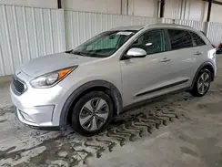 KNDCC3LC4H5068263 2017 KIA NIRO