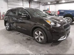 KNDCC3LC4H5068781 2017 KIA NIRO