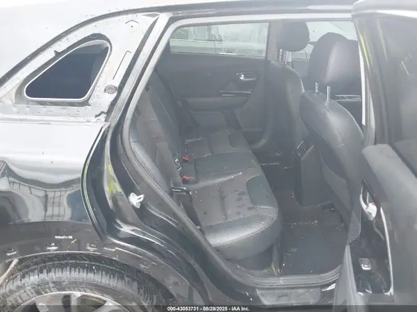 KNDCC3LC4H5076539 2017 KIA NIRO - Image 8