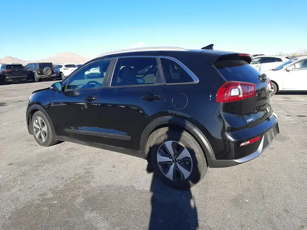 KNDCC3LC4H5080784 2017 KIA NIRO - Image 2