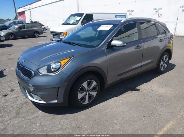 KNDCC3LC4H5086746 2017 KIA NIRO - Image 2