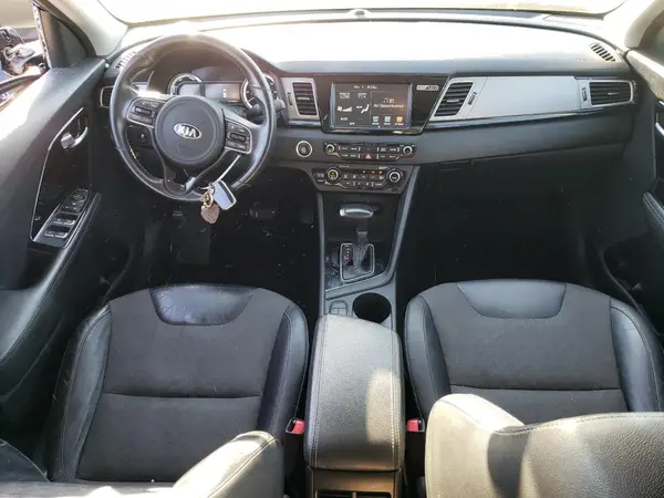 KNDCC3LC4H5095155 2017 KIA NIRO - Image 8
