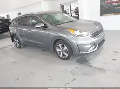 KNDCC3LC4J5108539 2018 KIA NIRO