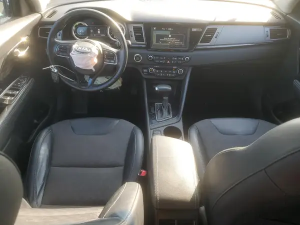 KNDCC3LC4J5133991 2018 KIA NIRO - Image 8