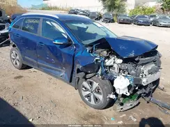 KNDCC3LC4J5157014 2018 KIA NIRO