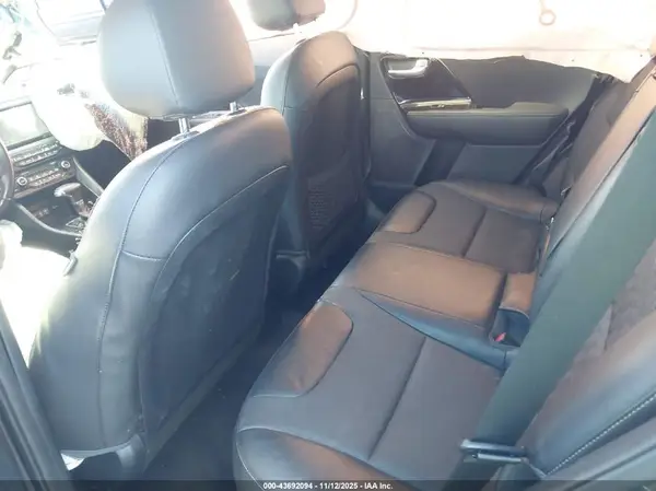 KNDCC3LC4J5187498 2018 KIA NIRO - Image 8