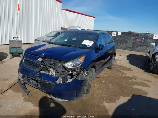 KNDCC3LC4K5219707 2019 KIA NIRO - Image 2