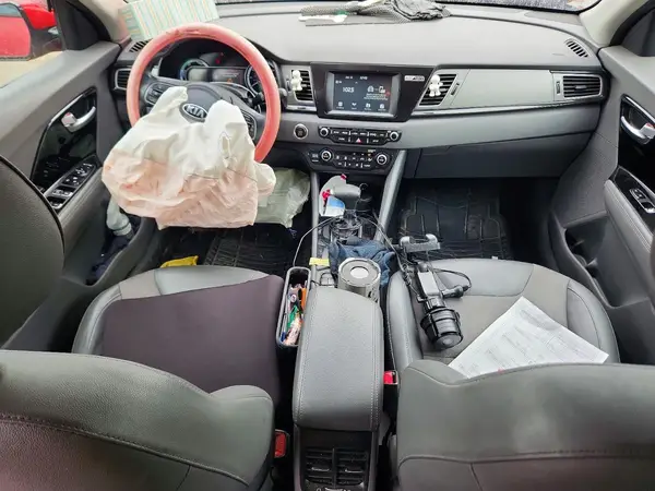KNDCC3LC4K5220260 2019 KIA NIRO - Image 8