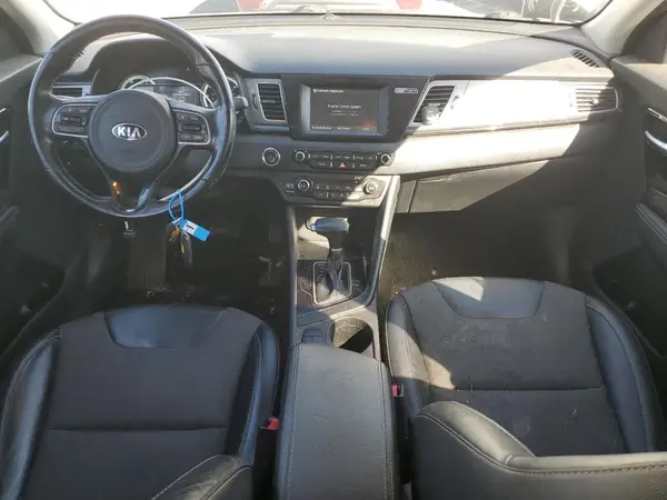KNDCC3LC4K5223899 2019 KIA NIRO - Image 8
