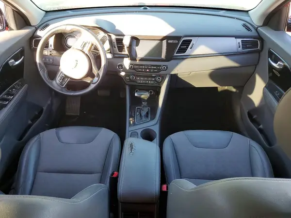 KNDCC3LC4K5224227 2019 KIA NIRO - Image 8