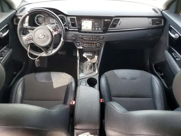 KNDCC3LC4K5259575 2019 KIA NIRO - Image 8