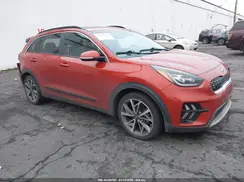 KNDCC3LC4M5476952 2021 KIA NIRO