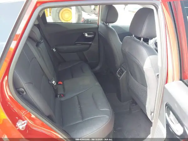 KNDCC3LC4N5533085 2022 KIA NIRO - Image 8