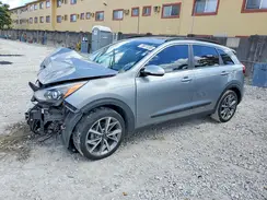 KNDCC3LC4N5533717 2022 KIA NIRO