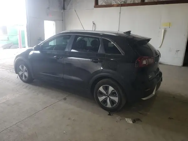 KNDCC3LC5H5037295 2017 KIA NIRO - Image 2