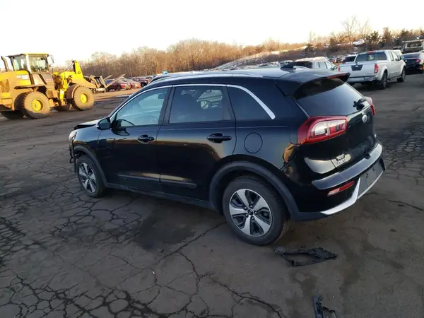 KNDCC3LC5H5049804 2017 KIA NIRO - Image 2
