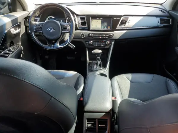 KNDCC3LC5H5050323 2017 KIA NIRO - Image 8