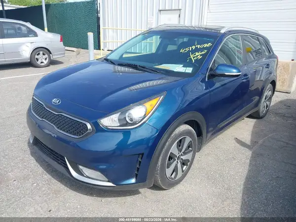 KNDCC3LC5H5050614 2017 KIA NIRO - Image 2