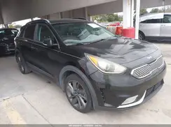 KNDCC3LC5H5052976 2017 KIA NIRO