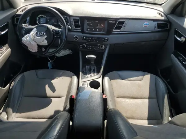 KNDCC3LC5H5058700 2017 KIA NIRO - Image 8