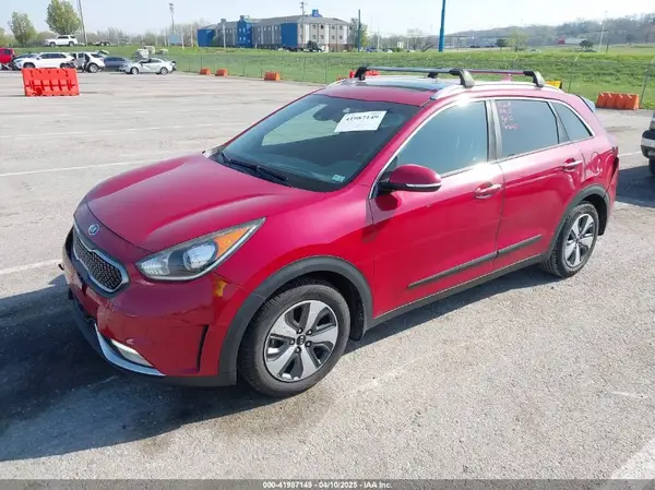 KNDCC3LC5H5060124 2017 KIA NIRO - Image 2