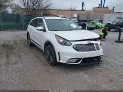 KNDCC3LC5H5062522 2017 KIA NIRO