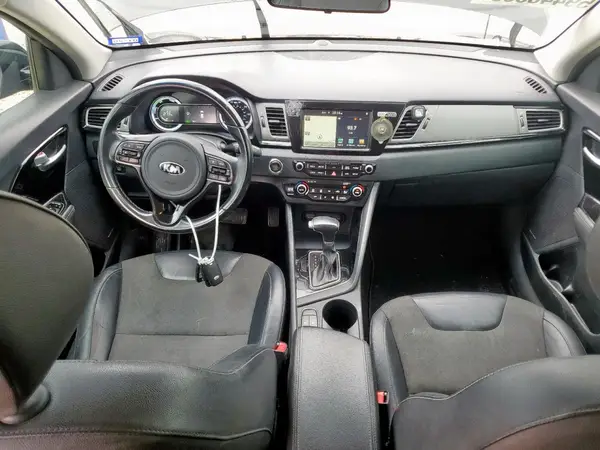 KNDCC3LC5H5072760 2017 KIA NIRO - Image 8