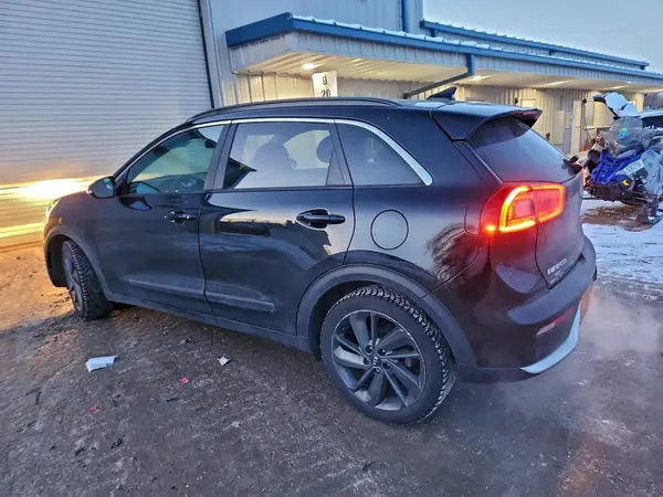 KNDCC3LC5H5083368 2017 KIA NIRO - Image 2