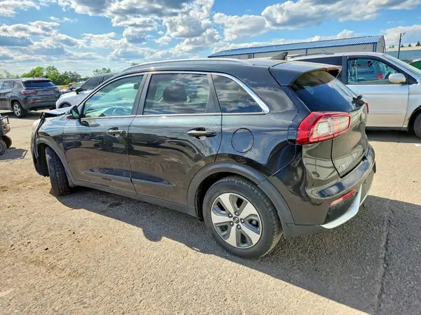 KNDCC3LC5J5117573 2018 KIA NIRO - Image 2