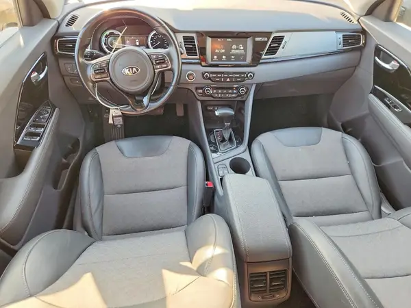 KNDCC3LC5J5125091 2018 KIA NIRO - Image 8
