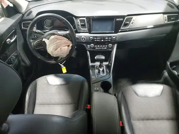 KNDCC3LC5J5134924 2018 KIA NIRO - Image 8