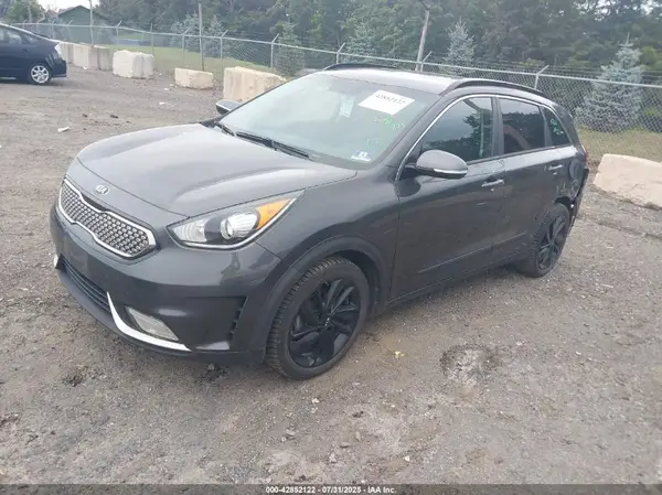 KNDCC3LC5J5135605 2018 KIA NIRO - Image 2