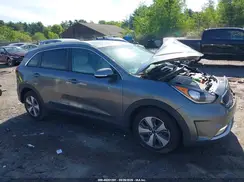 KNDCC3LC5J5139184 2018 KIA NIRO