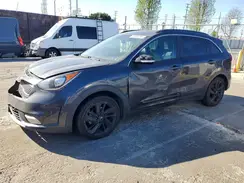 KNDCC3LC5J5145163 2018 KIA NIRO