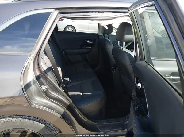 KNDCC3LC5K5249346 2019 KIA NIRO - Image 8
