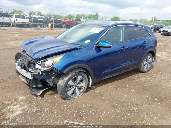 KNDCC3LC5K5303311 2019 KIA NIRO - Image 2