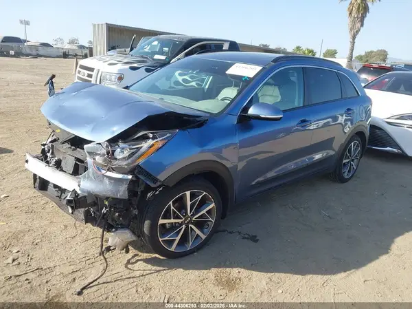 KNDCC3LC5L5437673 2020 KIA NIRO - Image 2