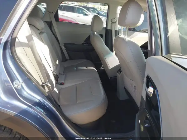 KNDCC3LC5L5437673 2020 KIA NIRO - Image 8