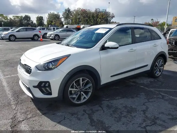 KNDCC3LC5N5531197 2022 KIA NIRO - Image 2