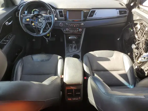 KNDCC3LC6H5048564 2017 KIA NIRO - Image 8