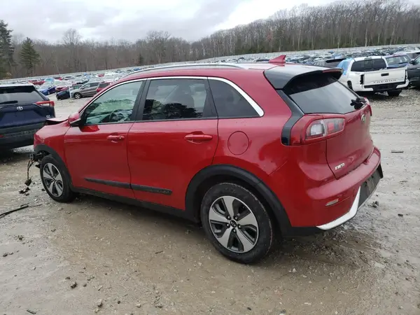 KNDCC3LC6H5050038 2017 KIA NIRO - Image 2