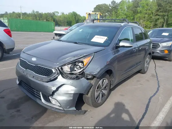 KNDCC3LC6H5054719 2017 KIA NIRO - Image 2