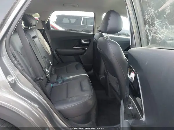 KNDCC3LC6H5054719 2017 KIA NIRO - Image 8