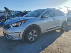 KNDCC3LC6H5055241 2017 KIA NIRO