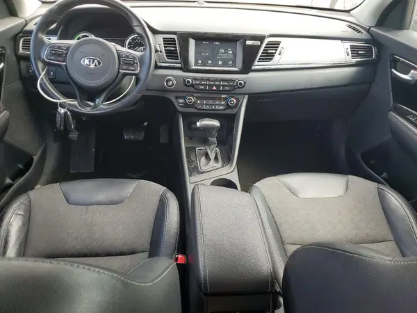 KNDCC3LC6H5059242 2017 KIA NIRO - Image 8
