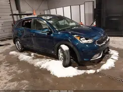 KNDCC3LC6H5066045 2017 KIA NIRO
