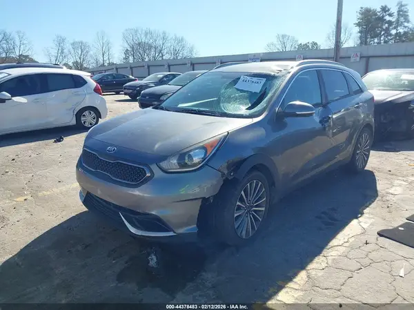 KNDCC3LC6H5067440 2017 KIA NIRO - Image 2