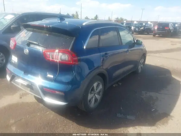 KNDCC3LC6H5067454 2017 KIA NIRO - Image 8