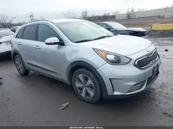 KNDCC3LC6H5072329 2017 KIA NIRO